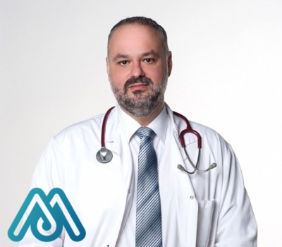 Dr. Efrén Martel Almeida